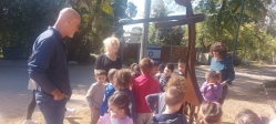 גן שמח מכינים את הפסל עם דני טולדנו  ויפה גפן2